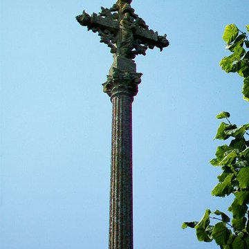 2 Croix dÉpiais-lès-Louvres