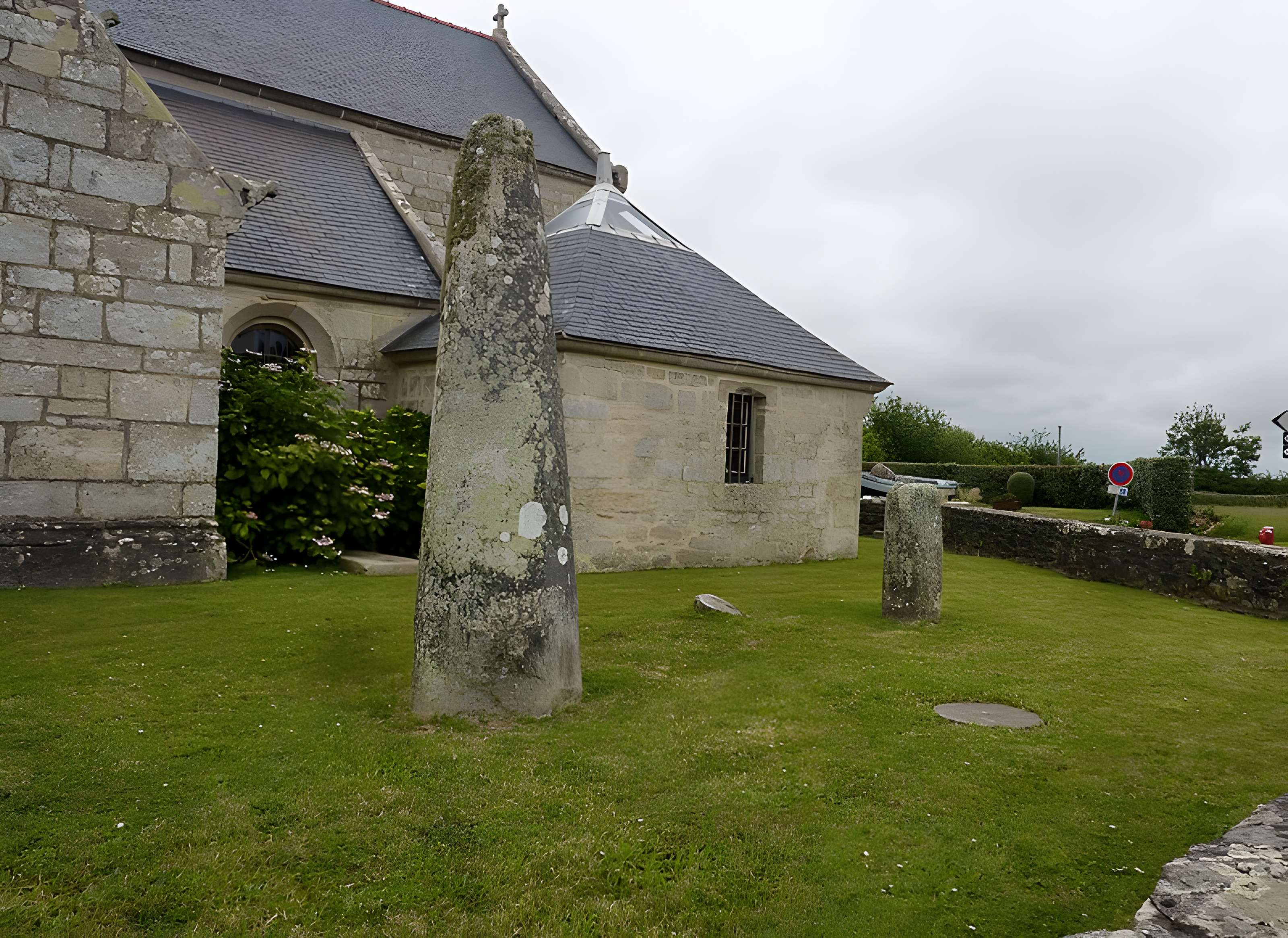 2 Stèles protohistoriques à Goulien