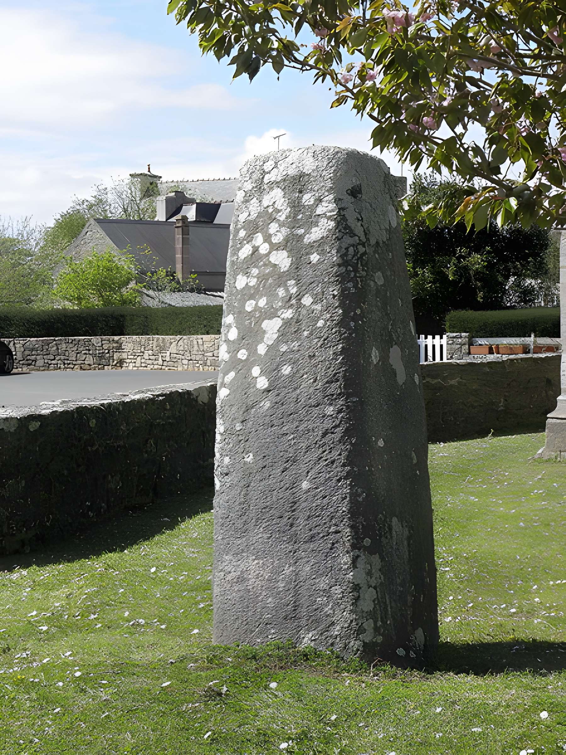2 Stèles protohistoriques à Goulien