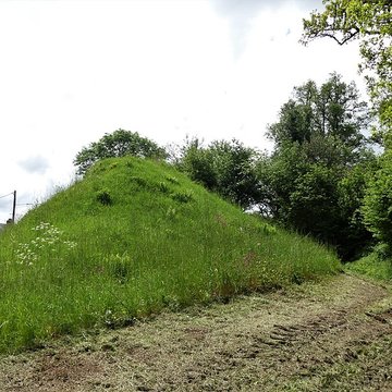 3 Mottes castrales de Saint-Oradoux-de-Chirouze