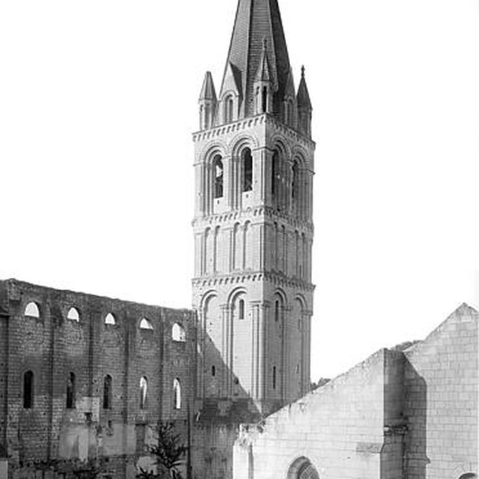 Photo de Abbatiale Saint-Pierre-Saint-Paul de Beaulieu-lès-Loches