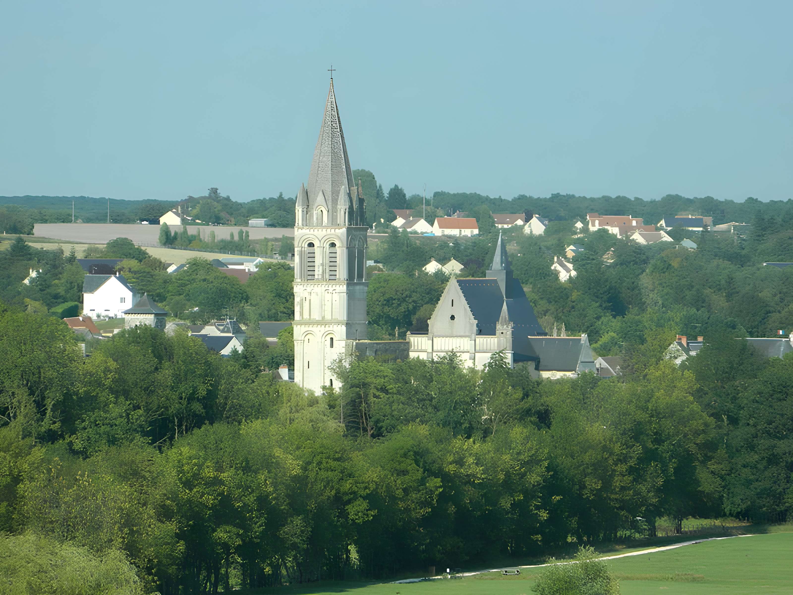 Abbatiale Saint-Pierre-Saint-Paul de Beaulieu-lès-Loches
