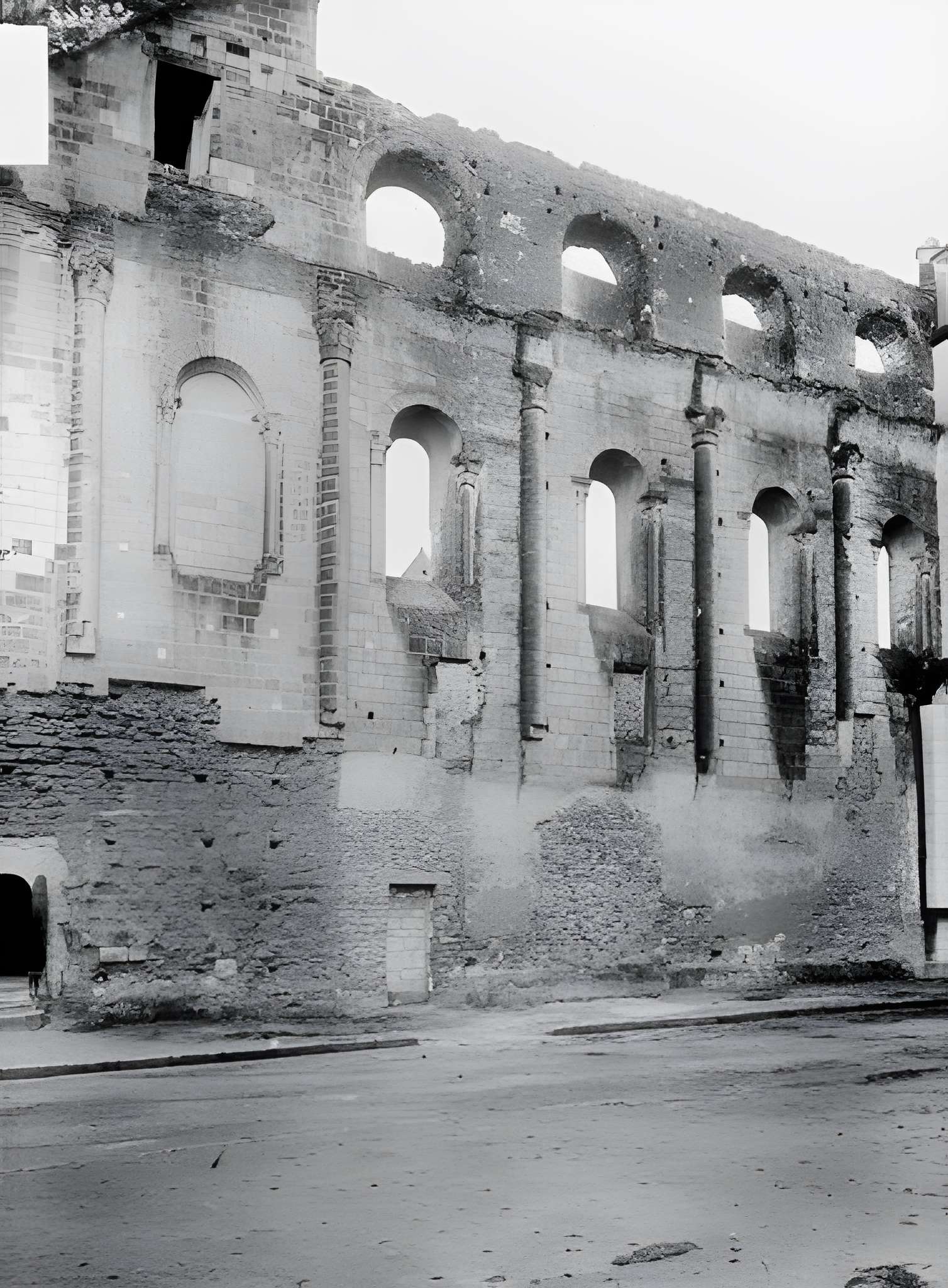 Abbatiale Saint-Pierre-Saint-Paul de Beaulieu-lès-Loches