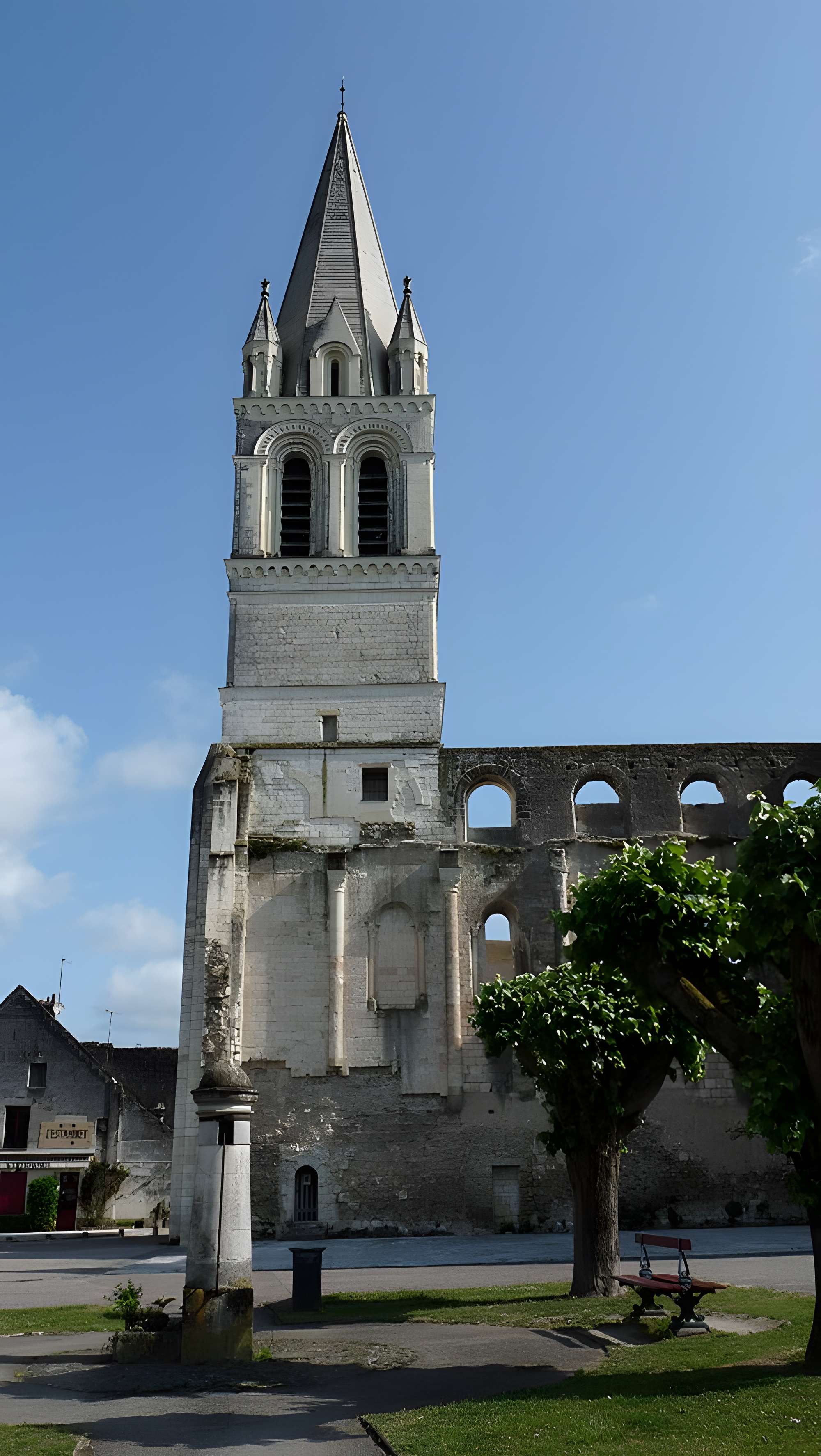 Abbatiale Saint-Pierre-Saint-Paul de Beaulieu-lès-Loches