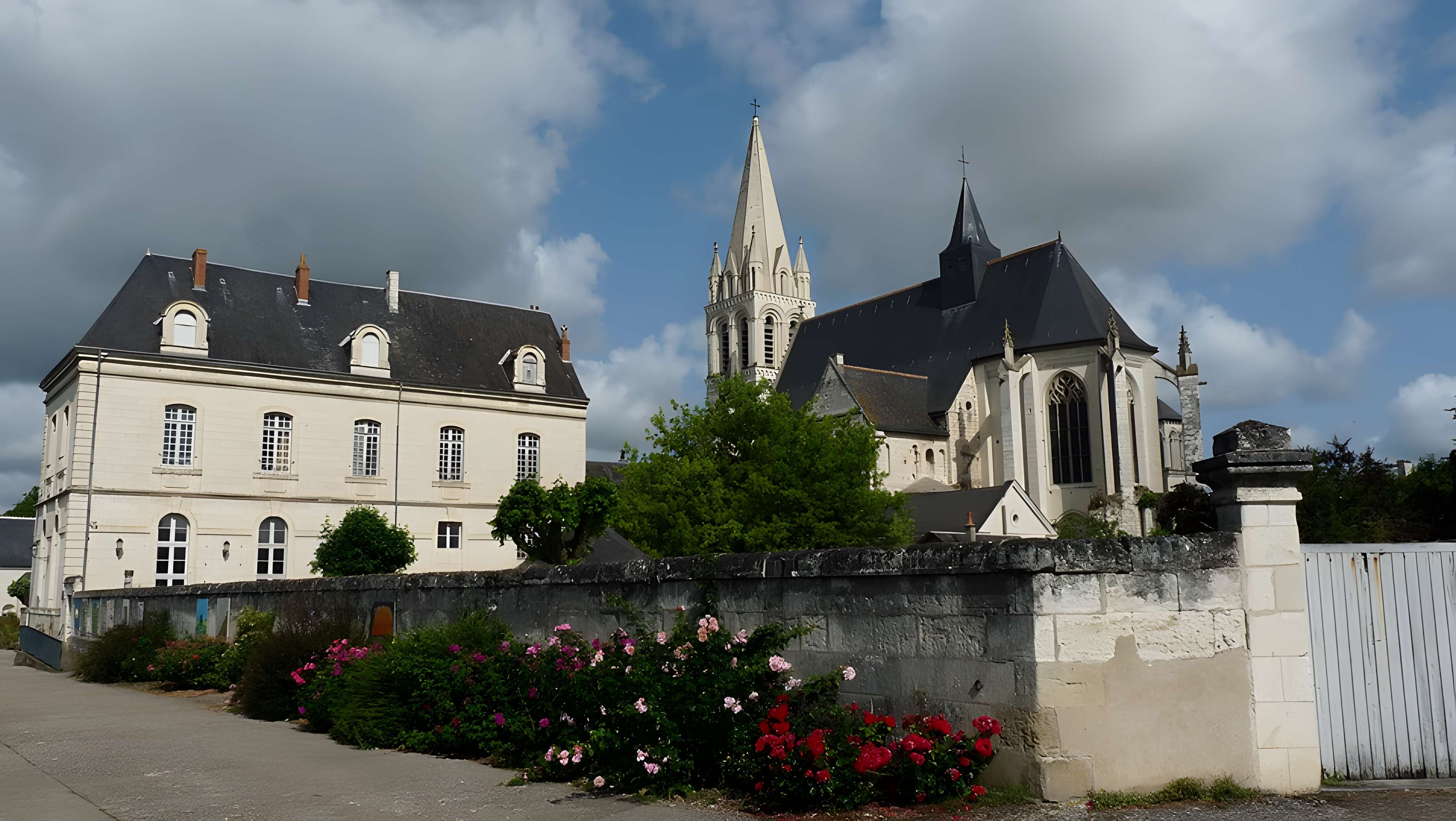 Abbatiale Saint-Pierre-Saint-Paul de Beaulieu-lès-Loches