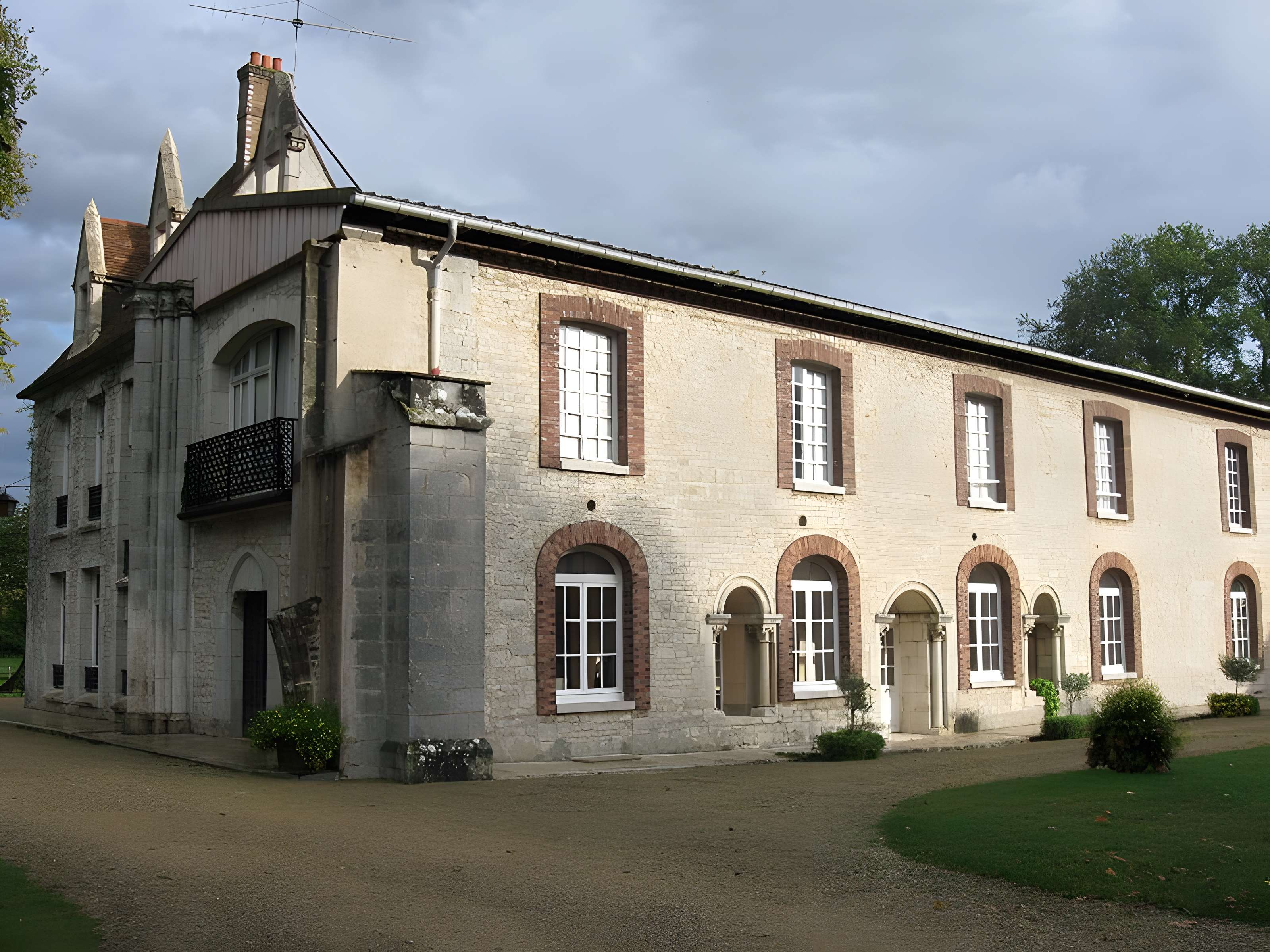 Abbaye de Cercanceaux 