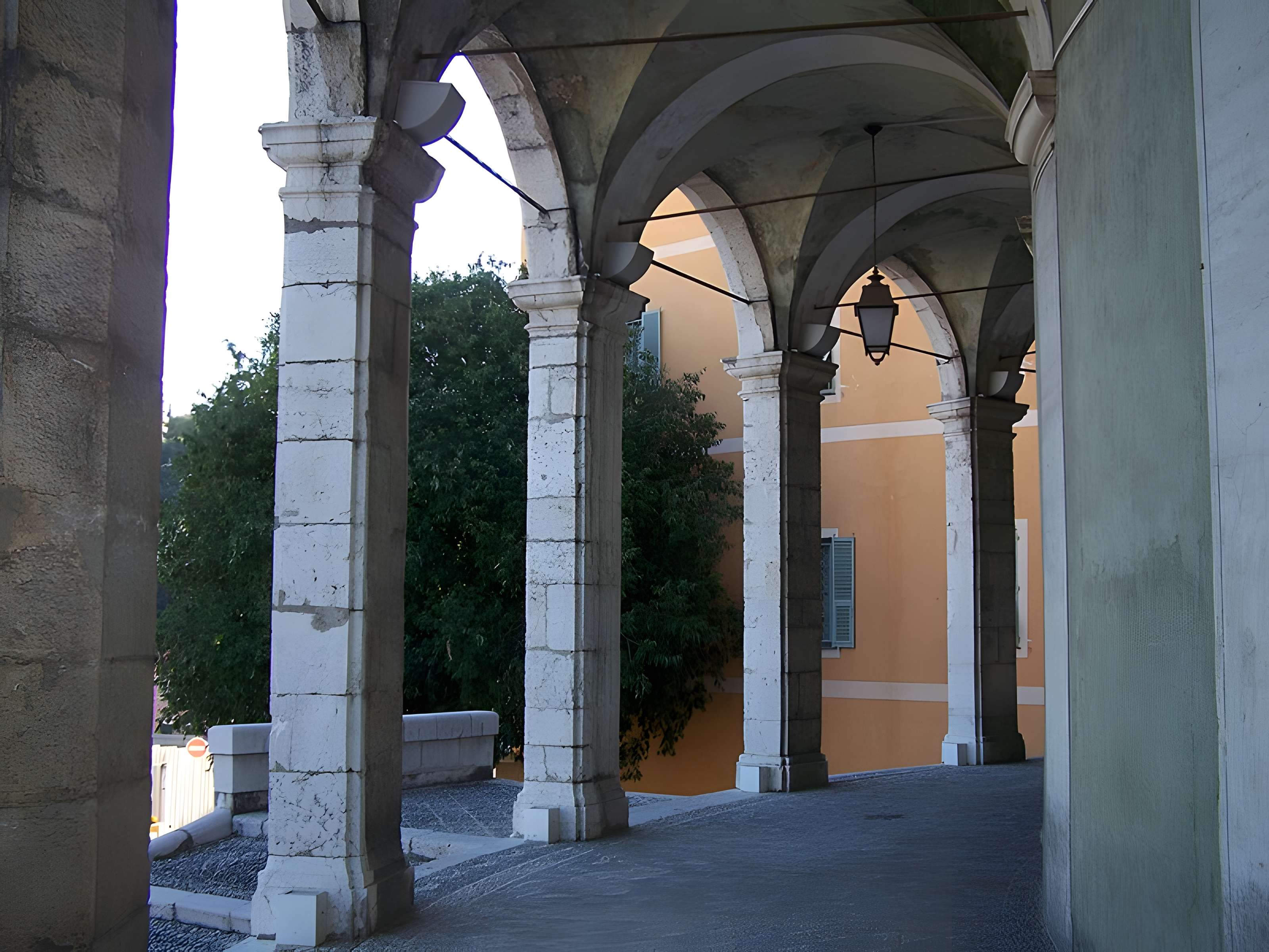 Ancienne abbaye de Saint-Pons, actuellement hôpital Pasteur