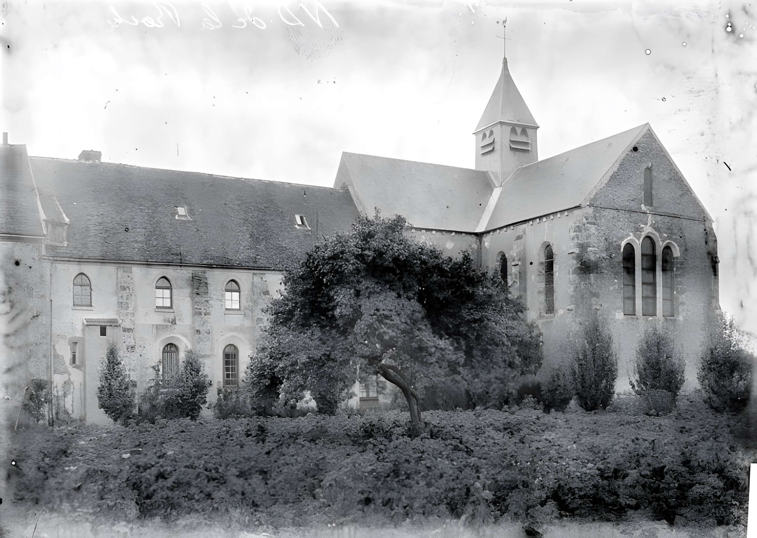 Abbaye de Notre-Dame-de-la-Roche