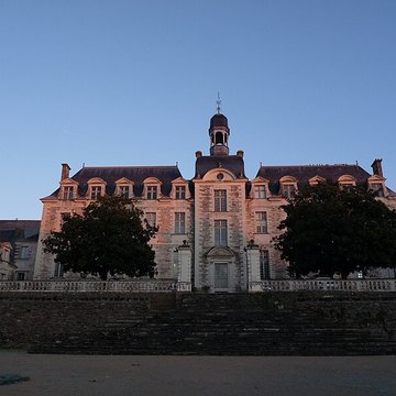 Abbaye de Saint-Georges-sur-Loire