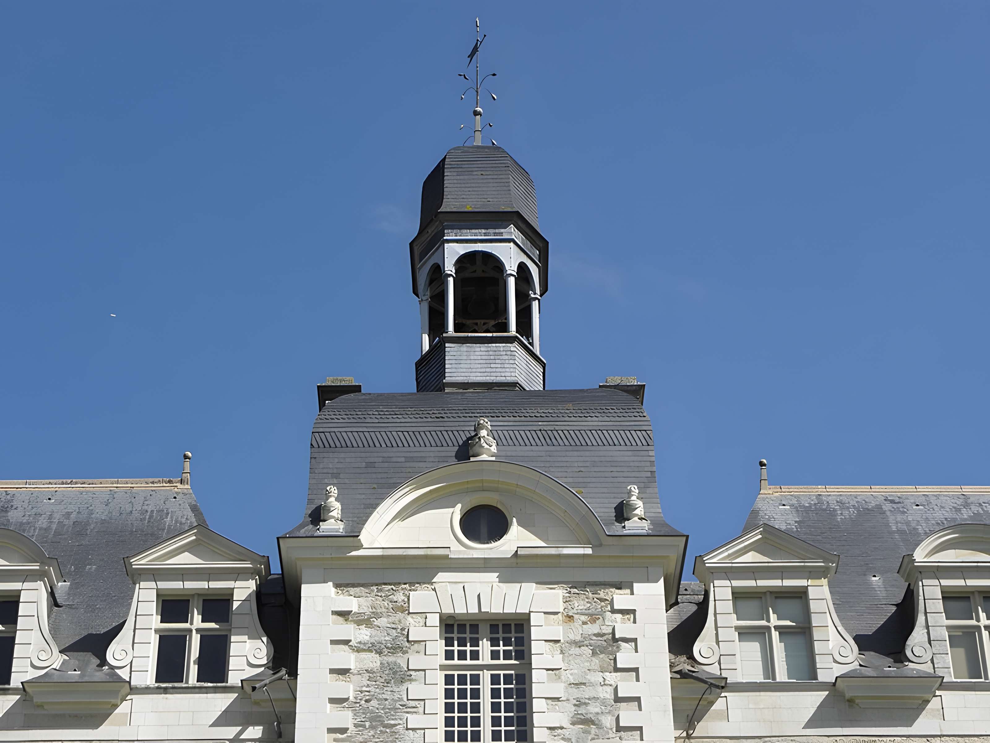 Abbaye de Saint-Georges-sur-Loire