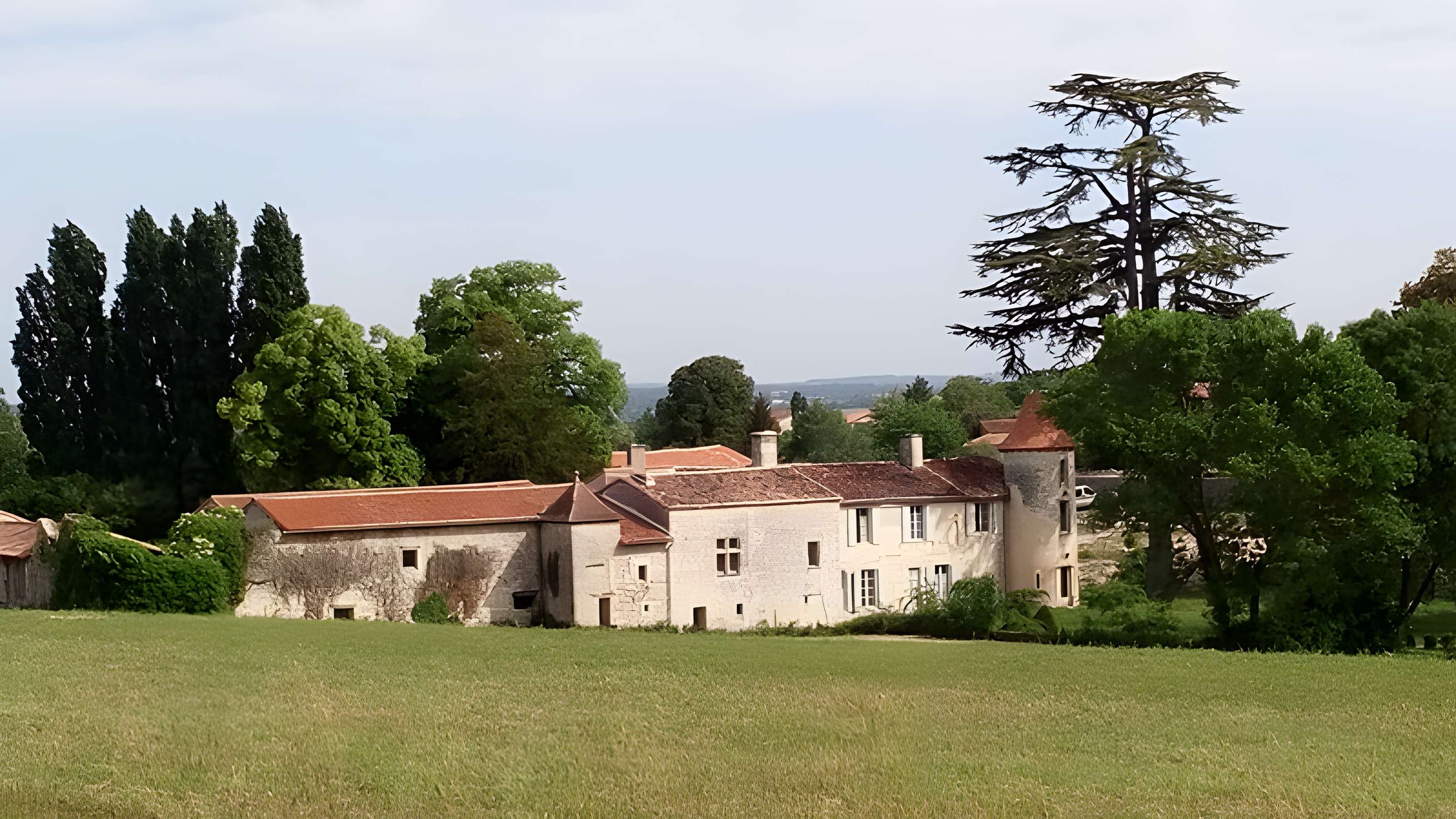 Abbaye des Dames de Tusson