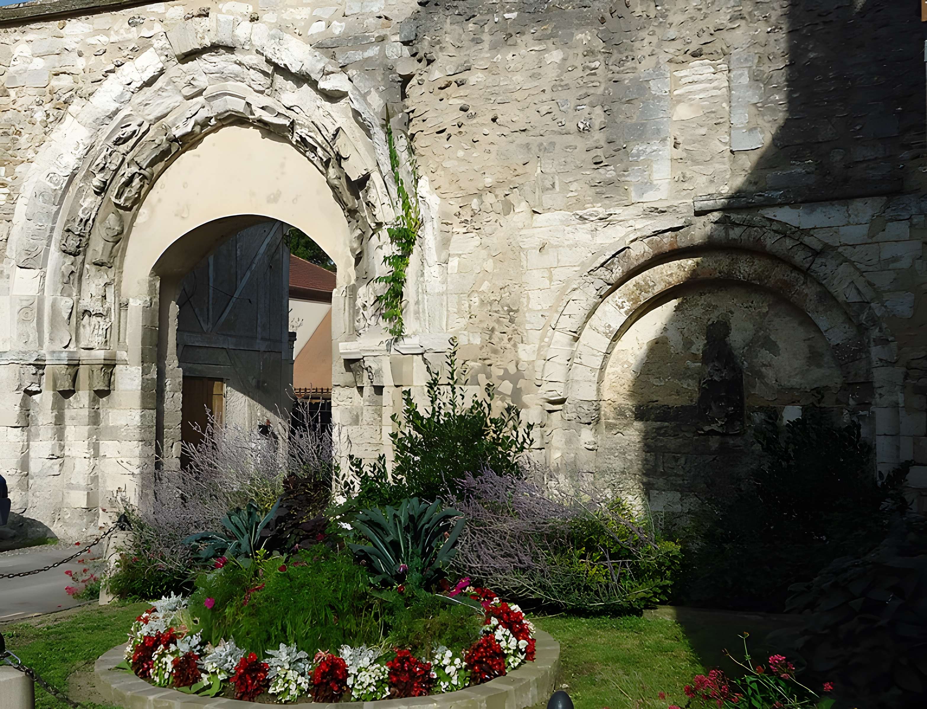 Abbaye d'Ivry-la-Bataille
