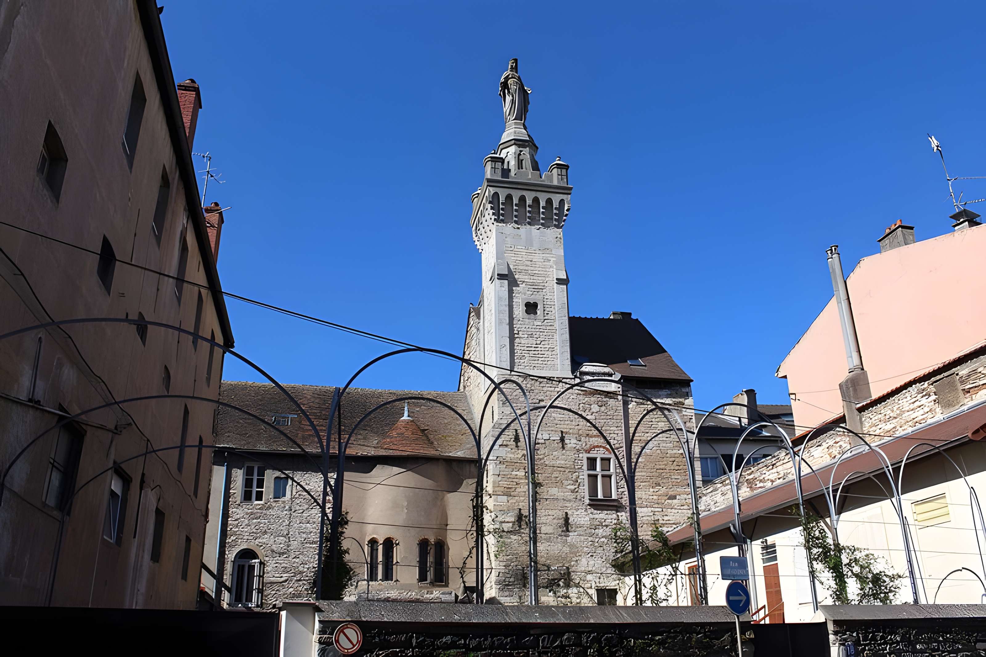 Abbaye médiévale Saint-Pierre
