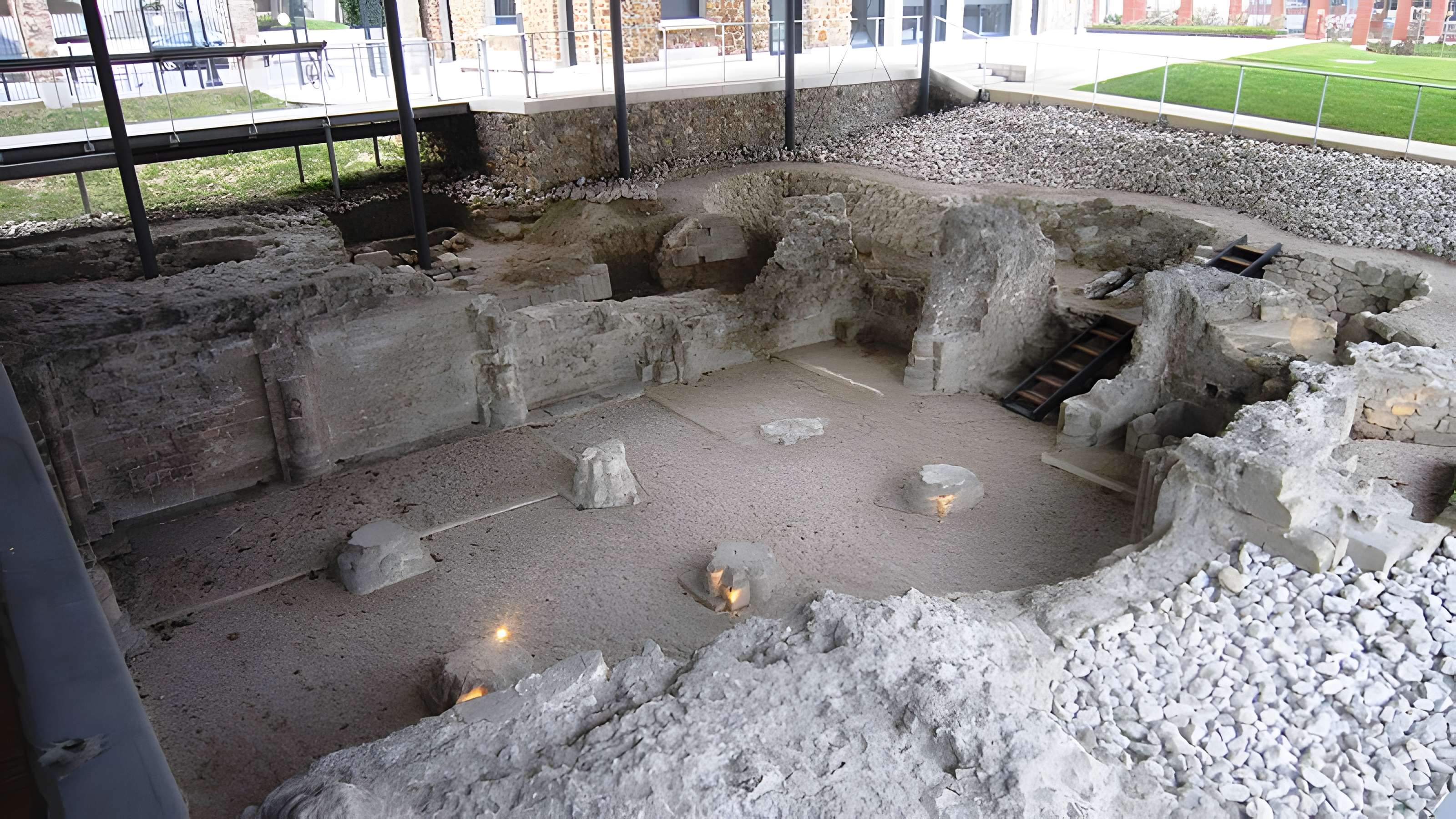 Abbaye Notre-Dame d'Argenteuil