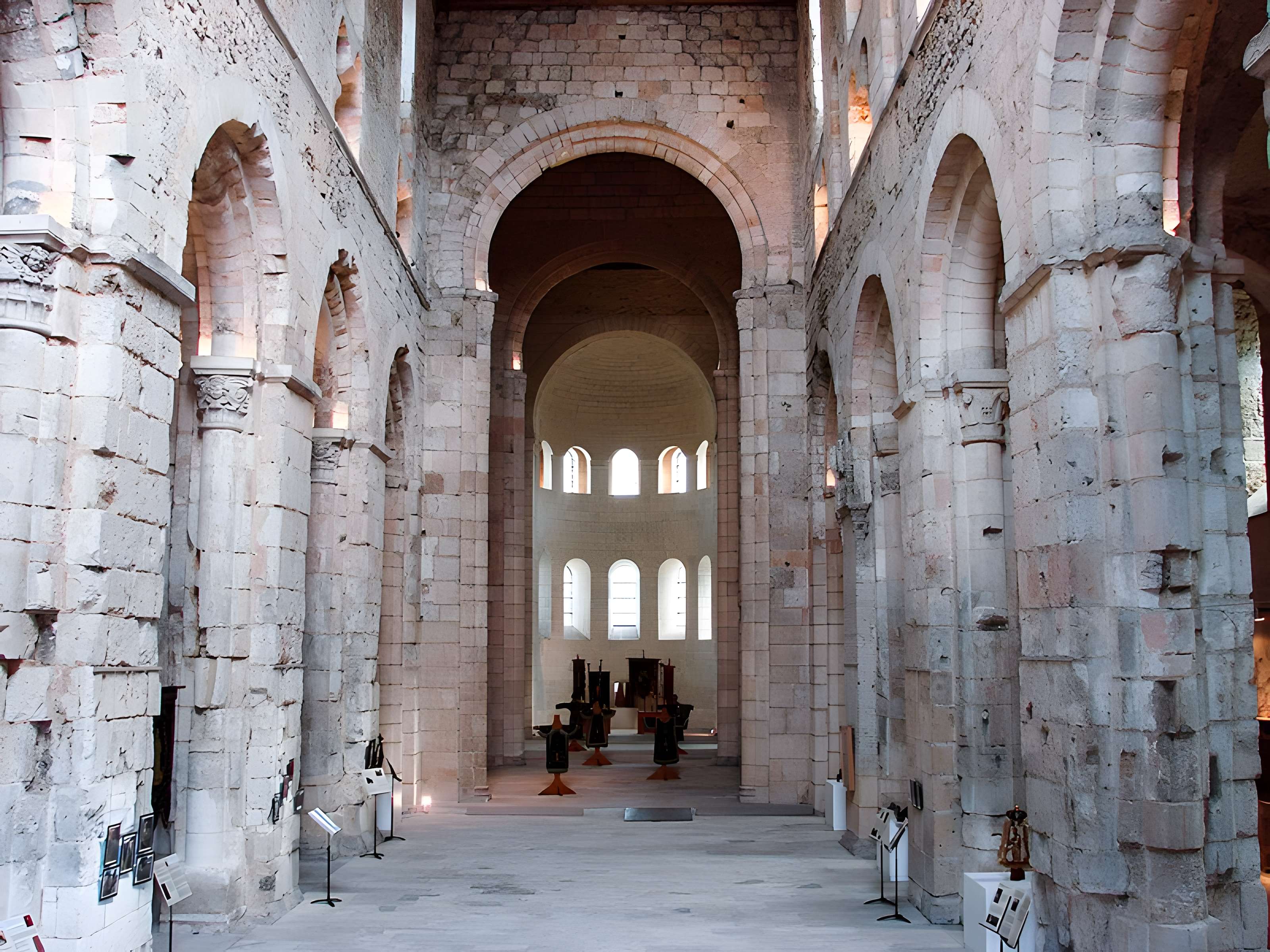 Abbaye Notre-Dame de Bernay
