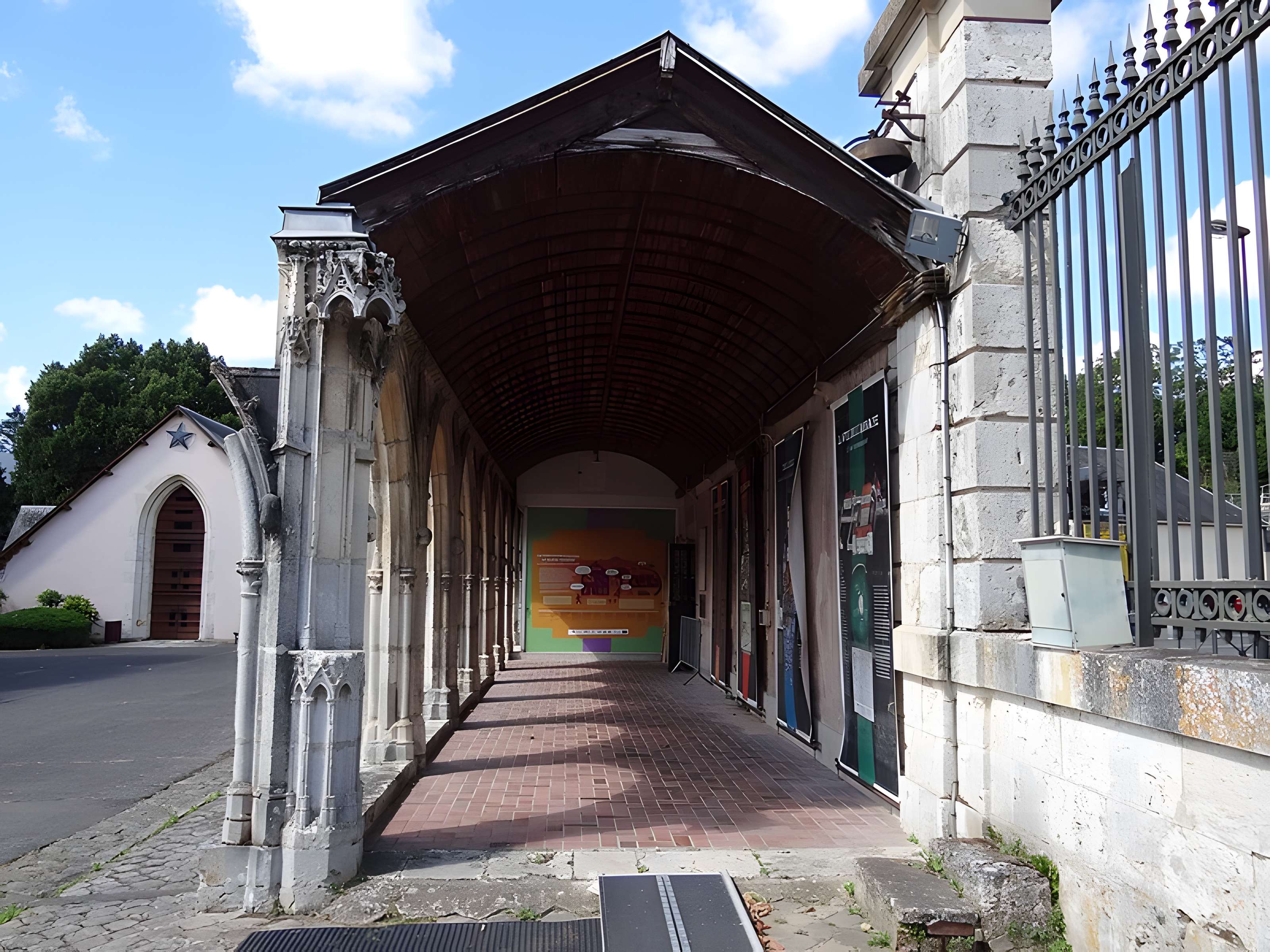 Abbaye Notre-Dame de Coulombs