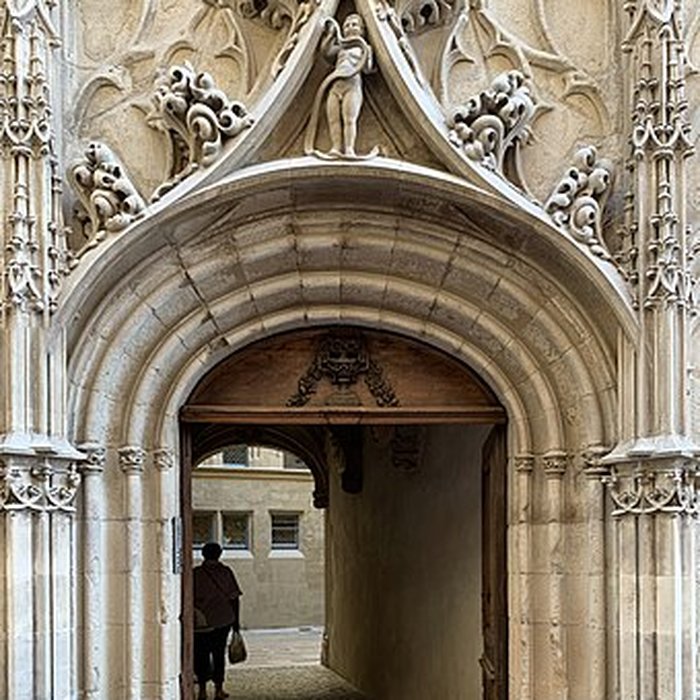 Photo de Maison des Têtes de Valence