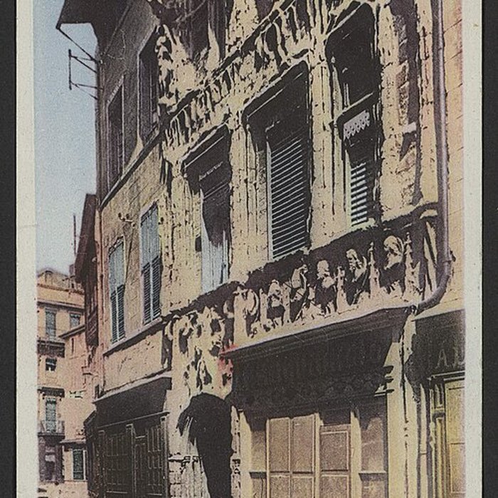 Photo de Maison des Têtes de Valence
