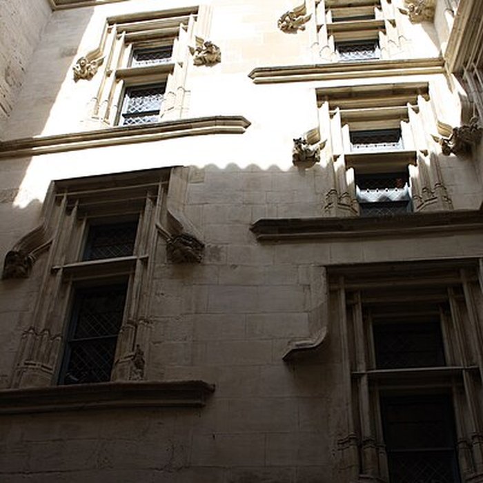 Photo de Maison des Têtes de Valence