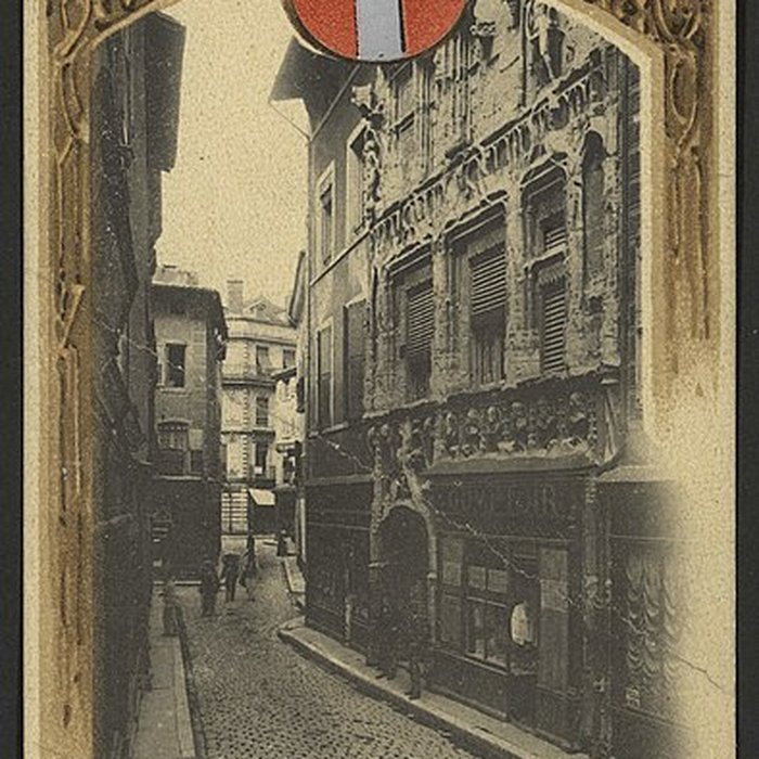 Photo de Maison des Têtes de Valence