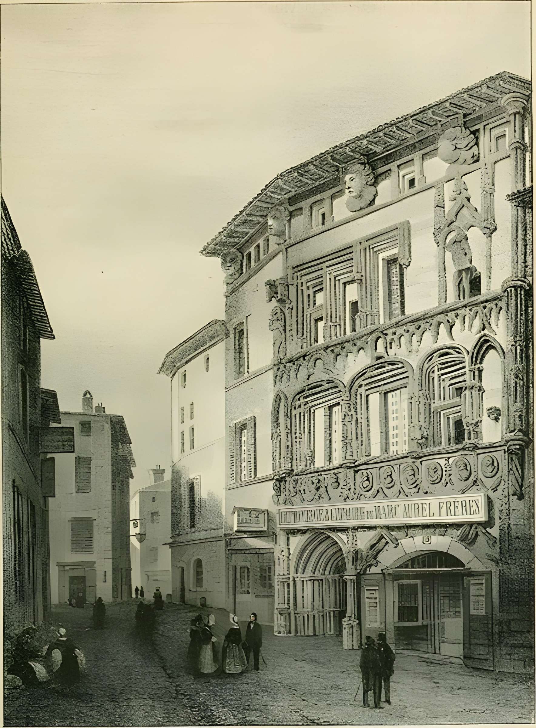 Maison des Têtes de Valence