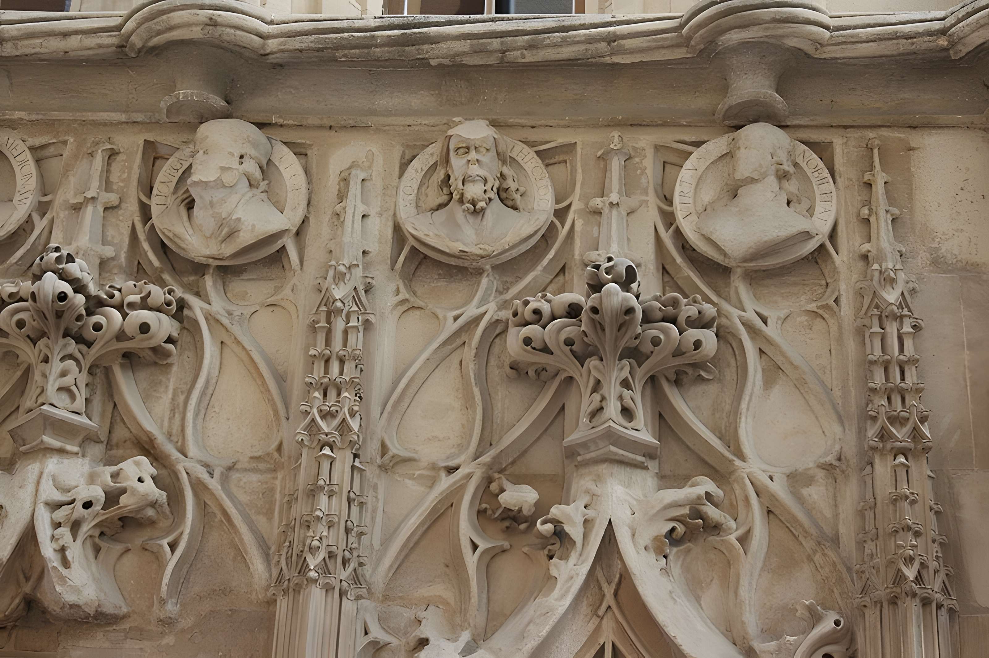 Maison des Têtes de Valence