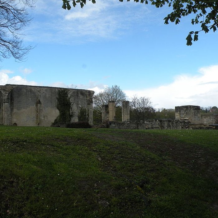 Photo de Abbaye Saint-Arnould de Crépy-en-Valois