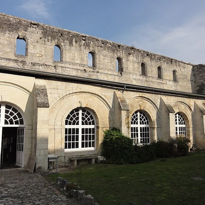 Photo de Abbaye Saint-Arnould de Crépy-en-Valois