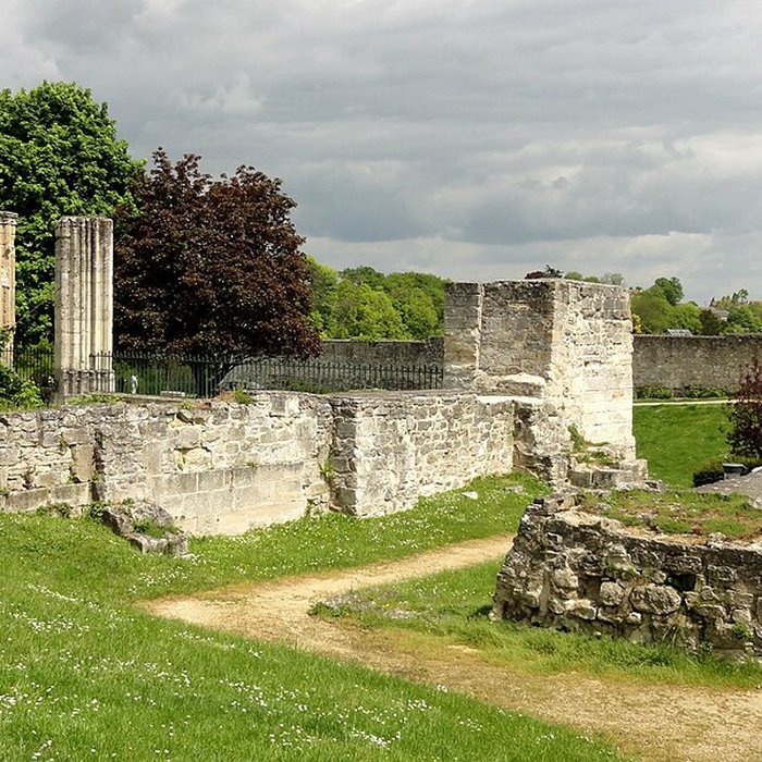 Photo de Abbaye Saint-Arnould de Crépy-en-Valois