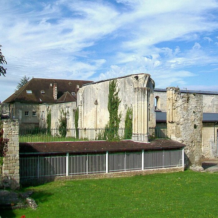 Photo de Abbaye Saint-Arnould de Crépy-en-Valois