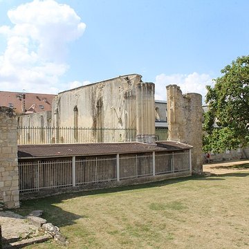 Abbaye Saint-Arnould de Crépy-en-Valois