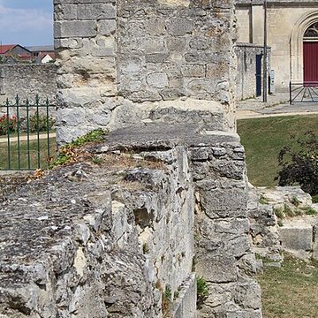 Abbaye Saint-Arnould de Crépy-en-Valois