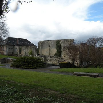 Abbaye Saint-Arnould de Crépy-en-Valois