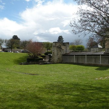 Abbaye Saint-Arnould de Crépy-en-Valois