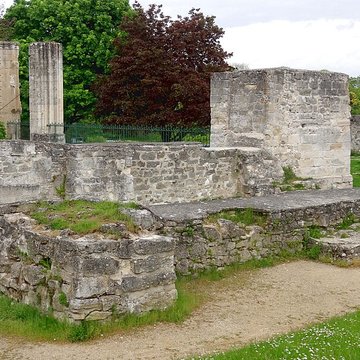 Abbaye Saint-Arnould de Crépy-en-Valois
