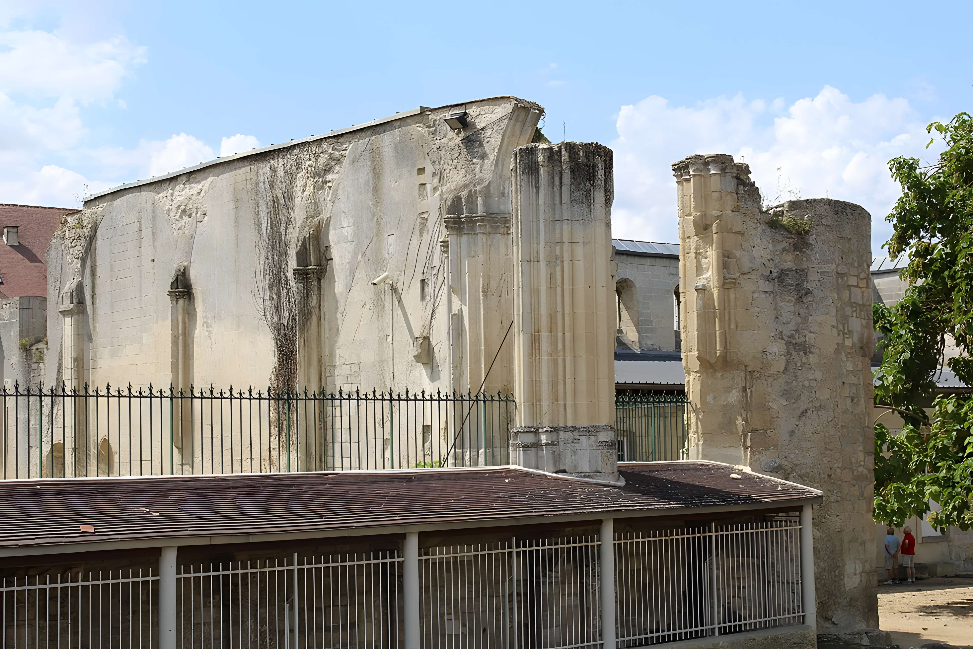 Abbaye Saint-Arnould de Crépy-en-Valois