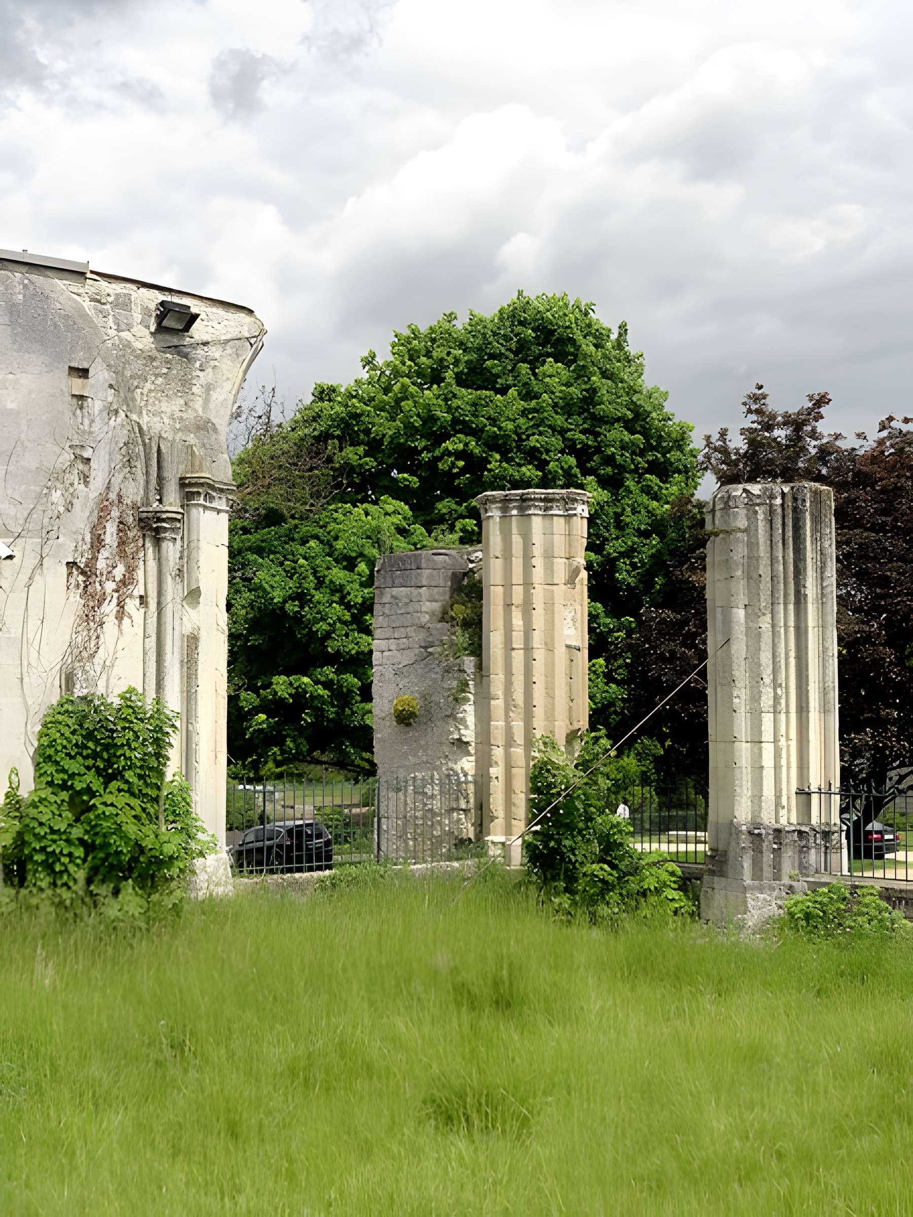 Abbaye Saint-Arnould de Crépy-en-Valois