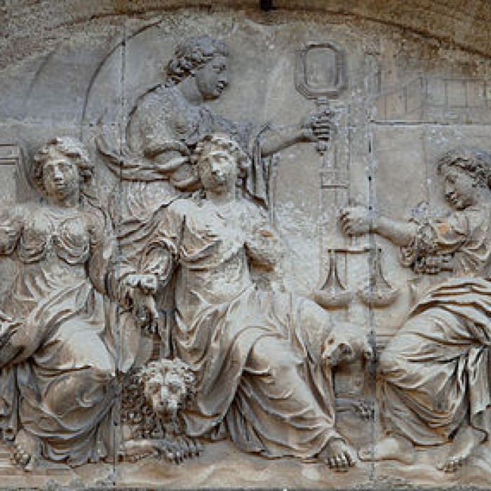 Photo de Maison des Vertus cardinales à Saint-Menoux