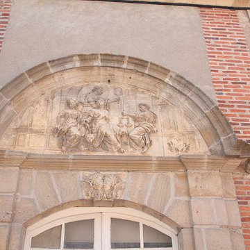 Maison des Vertus cardinales à Saint-Menoux