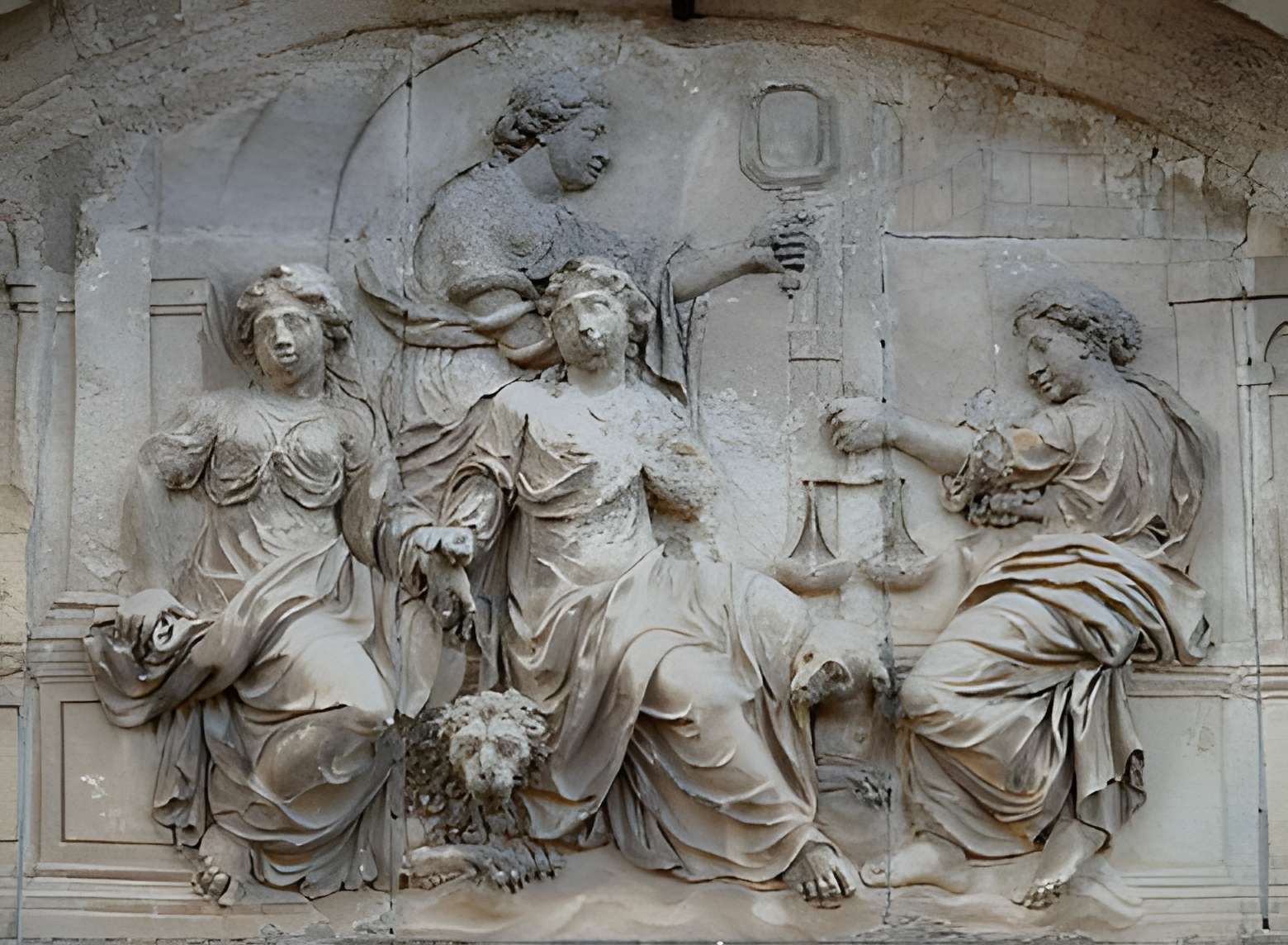 Maison des Vertus cardinales à Saint-Menoux 