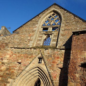 Abbaye Saint-Jacques de Montfort