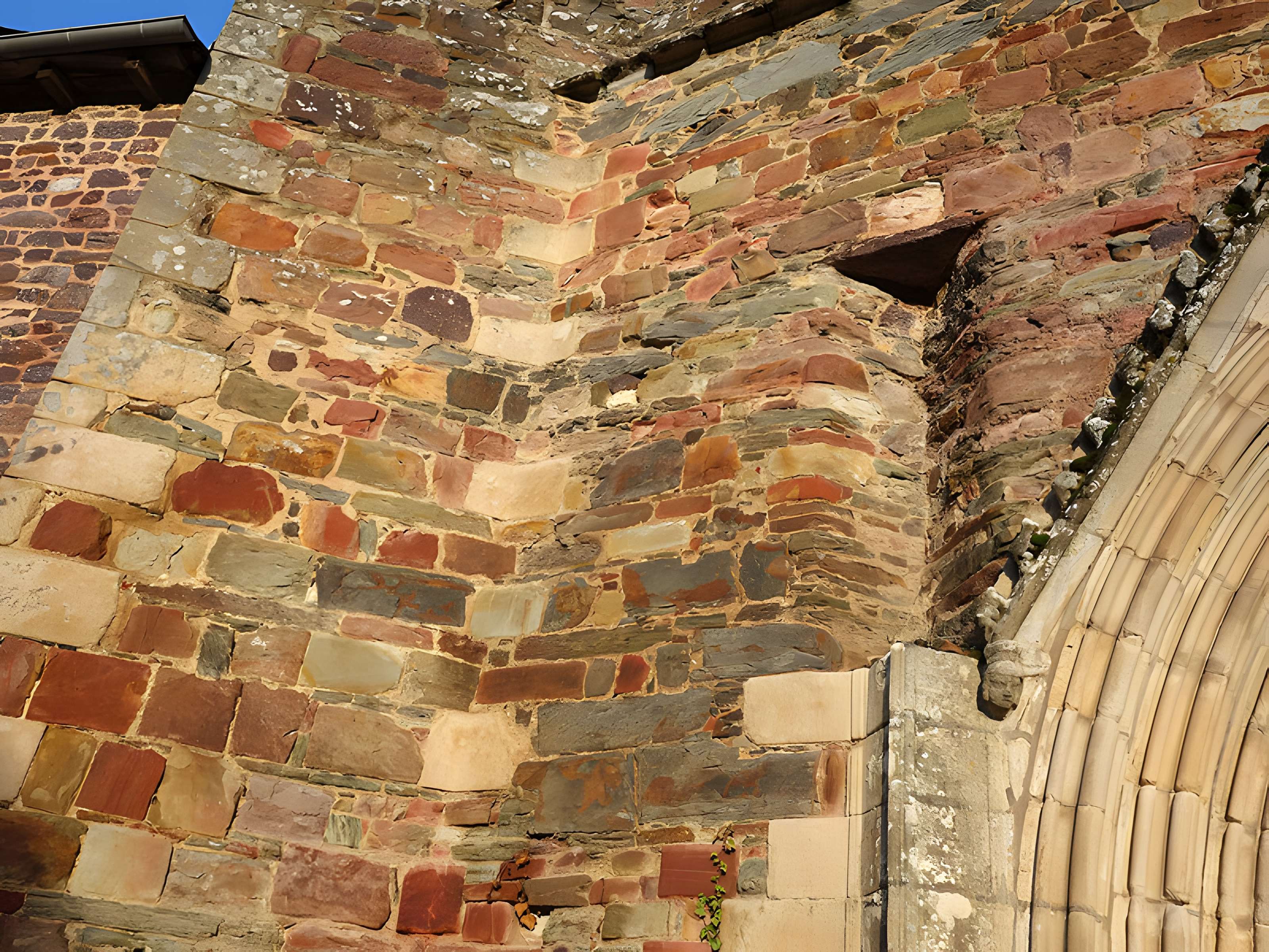 Abbaye Saint-Jacques de Montfort