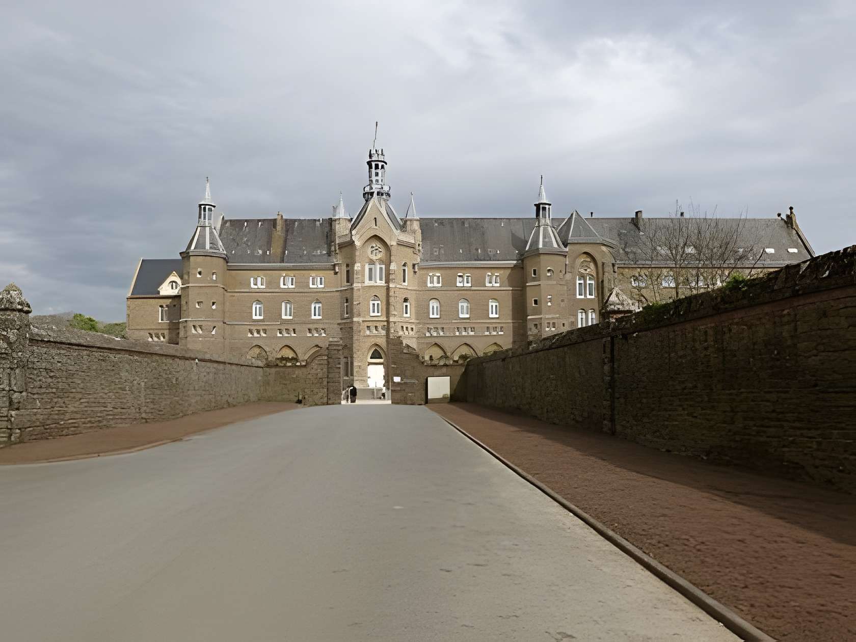 Abbaye Saint-Michel de Kergonan 