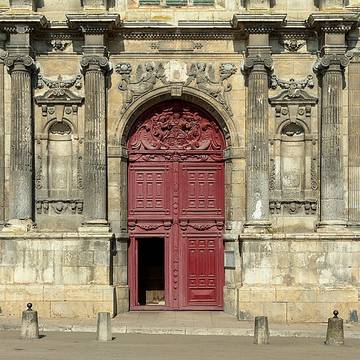 Abbaye Saint-Pierre dAuxerre