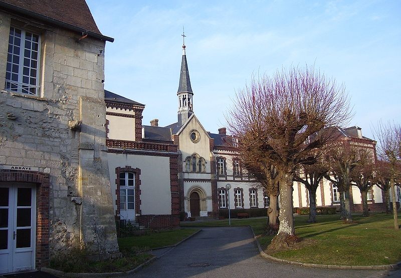 Photo de Abbaye Saint-Pierre et Saint-Paul de Châtillon-lès-Conches