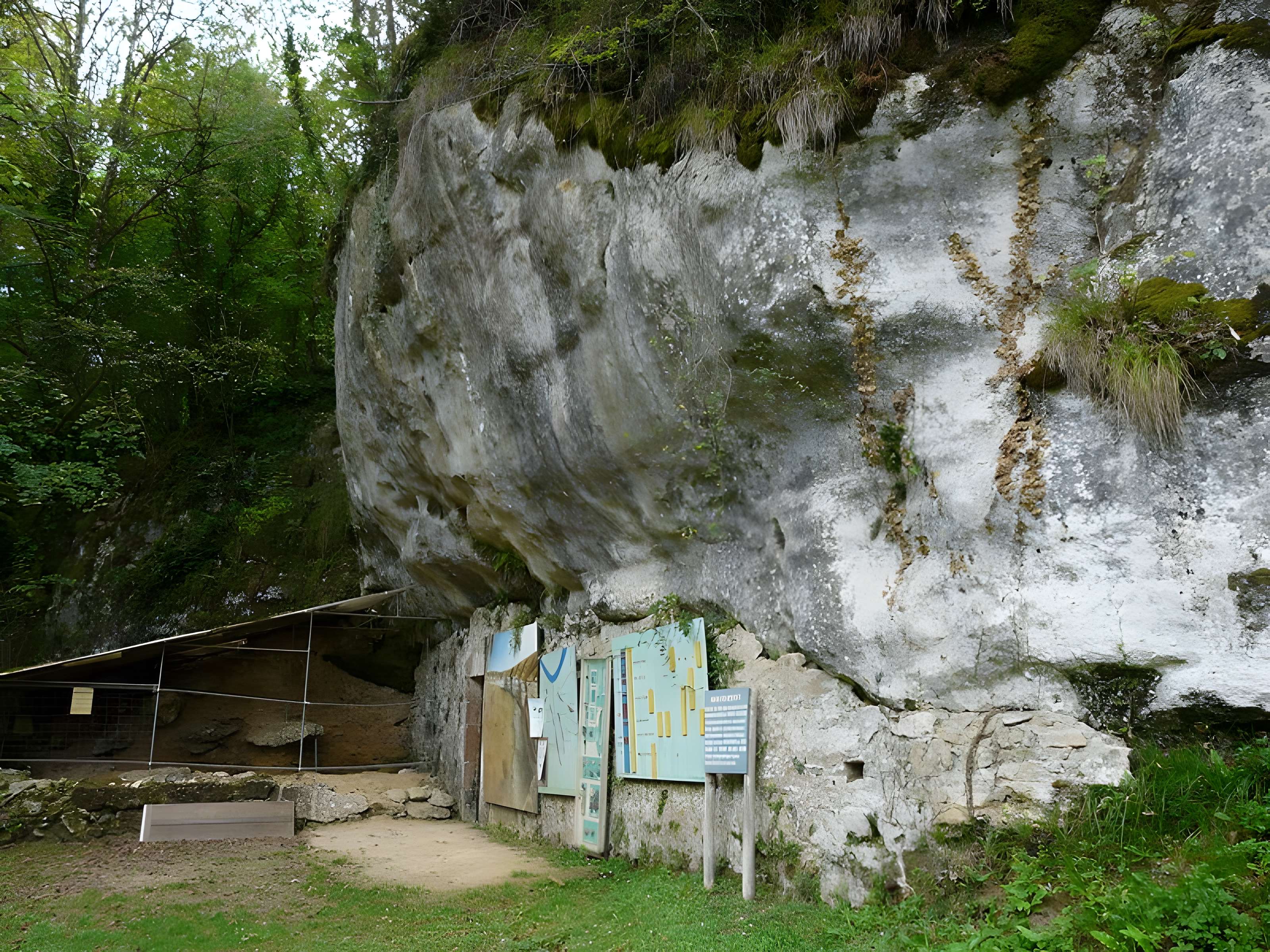 Abri Reverdit à Sergeac 