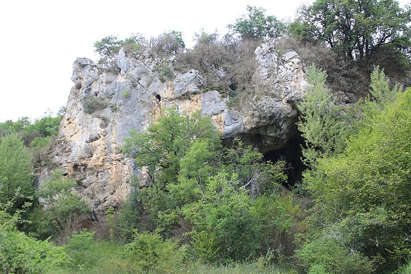 Photo de Abri sous roche de la Colombière à Neuville-sur-Ain