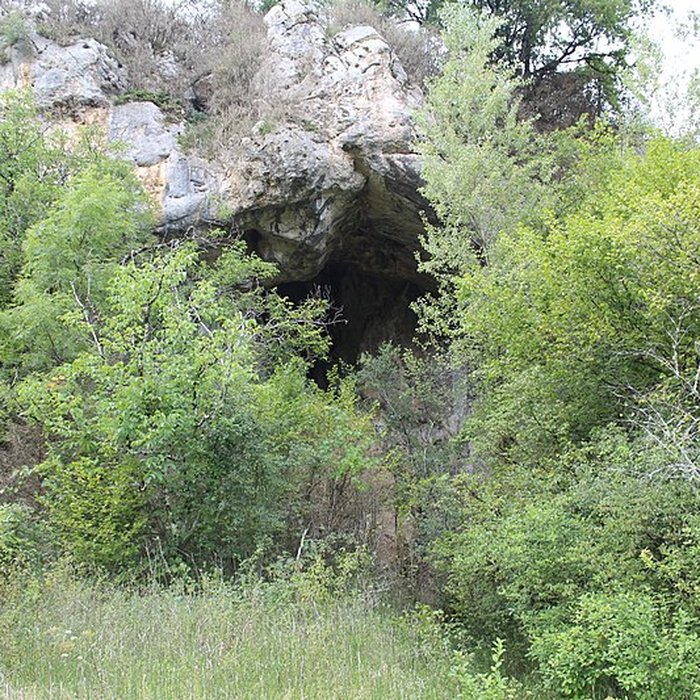 Photo de Abri sous roche de la Colombière à Neuville-sur-Ain