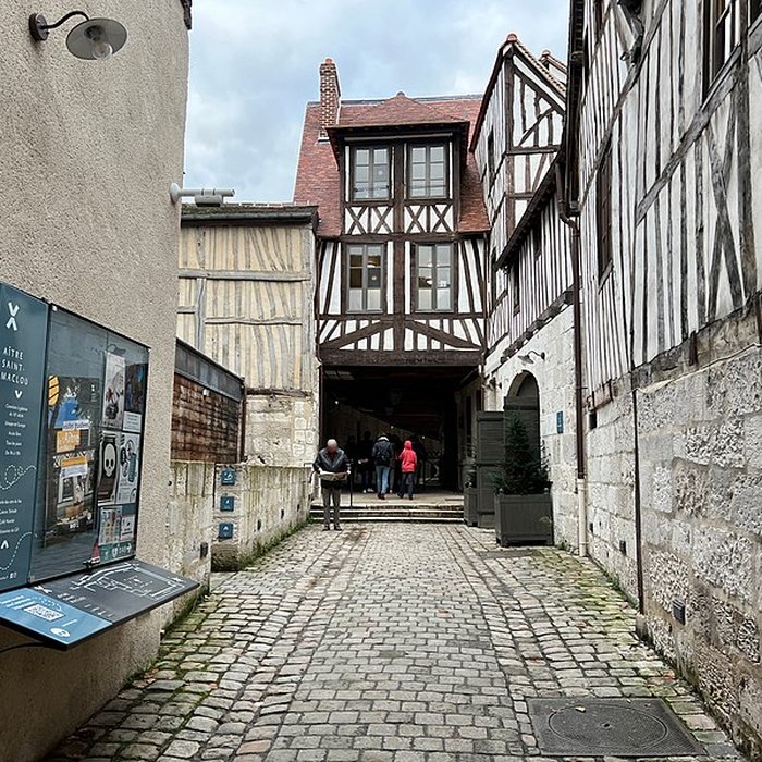 Photo de Aître Saint-Maclou à Rouen