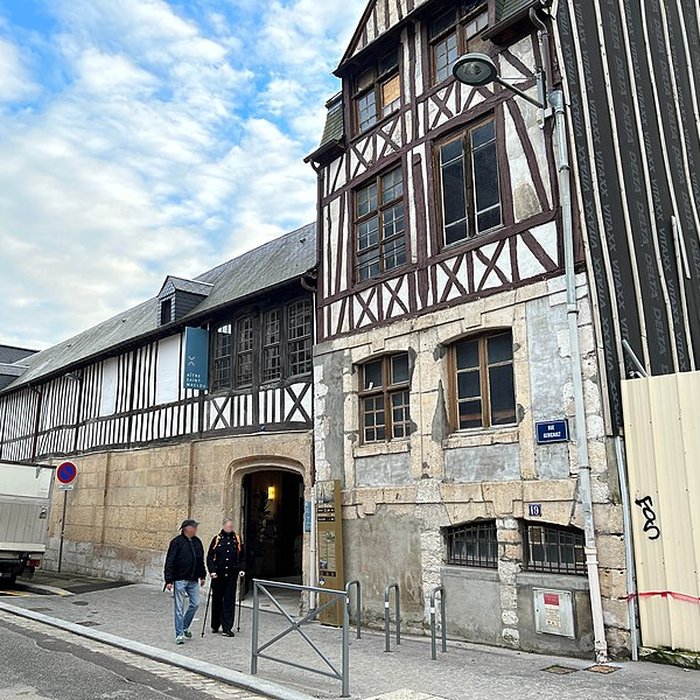 Photo de Aître Saint-Maclou à Rouen